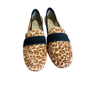 Leopard Print Loafers with Black Strap Vince Camuto size 9
